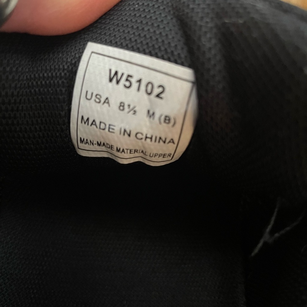 Women’s Propet non-slip sneaker - Picture 7 of 8
